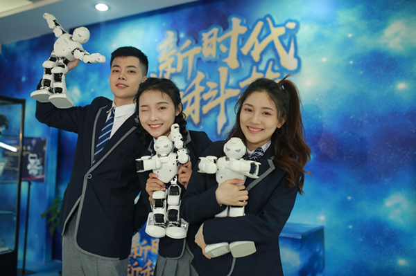 教學(xué)研發(fā)顯實(shí)力，新華互聯(lián)網(wǎng)科技五大<a href=http://njxh.cn target=_blank class=infotextkey>專業(yè)</a>特色學(xué)院亮點(diǎn)解析！
