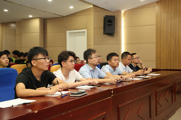“家校同心，攜手共進(jìn)”2019年上半年階段結(jié)課答辯分享會(huì)圓滿(mǎn)結(jié)束