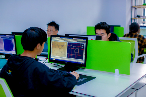 南京新華電腦專修學院好不好，到底怎么樣？