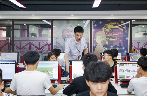 初中畢業(yè)學(xué)電商好么？就業(yè)怎么樣？