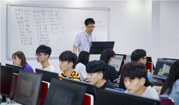 在線參觀線上報(bào)名，搶占春季班熱門(mén)<a href=http://njxh.cn target=_blank class=infotextkey>專(zhuān)業(yè)</a>名額