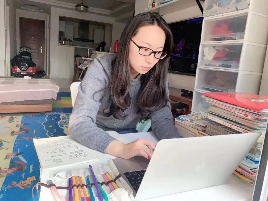 休假不休課，停課不停學(xué)，足不出戶在線學(xué)技術(shù)！