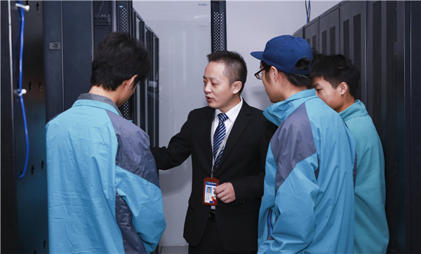 初中畢業(yè)上技校學什么技術好？