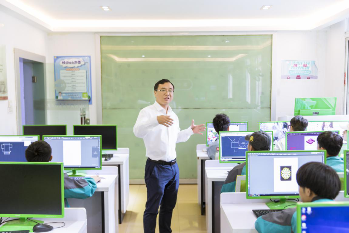 <a href=http://njxh.cn target=_blank class=infotextkey>專業(yè)</a>榜樣 | 砥礪前行 時代風(fēng)向！