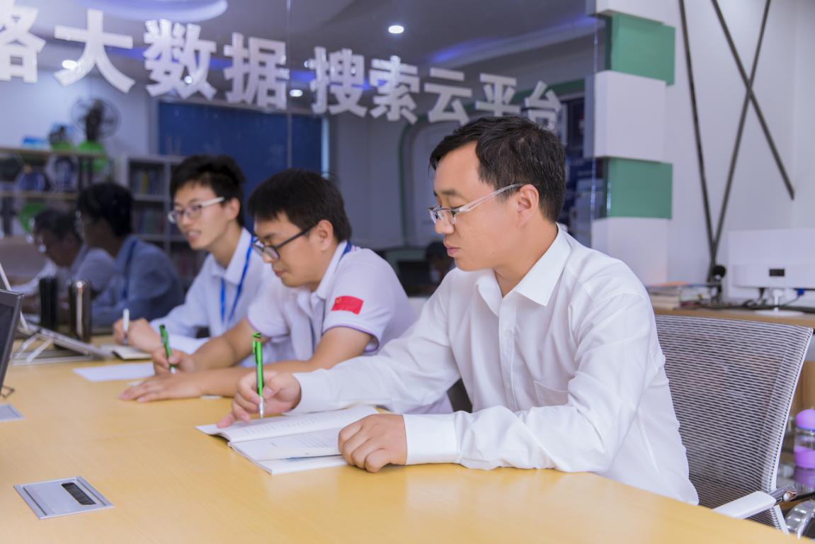 <a href=http://njxh.cn target=_blank class=infotextkey>專業(yè)</a>榜樣 | 砥礪前行 時代風(fēng)向！