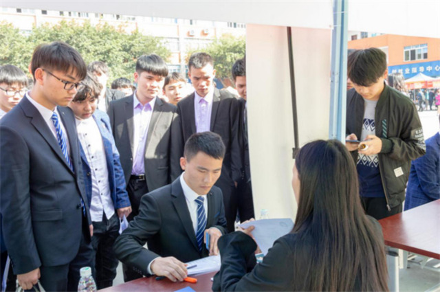 職業(yè)教育托舉新希望，如何選擇一所好學(xué)校？