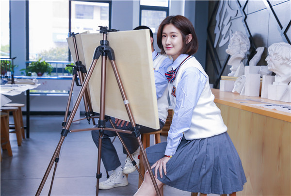 女生讀職業(yè)學(xué)校，學(xué)什么<a href=http://njxh.cn target=_blank class=infotextkey>專業(yè)</a>好就業(yè)