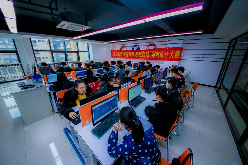 成績不好的同學該如何選擇職業(yè)學校？南小新話說