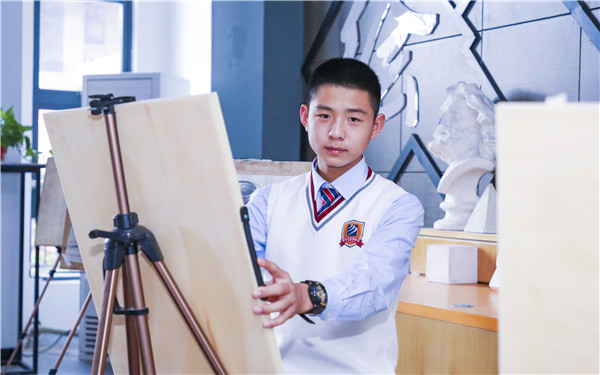 現(xiàn)在男生學(xué)什么技術(shù)好？