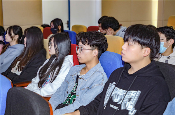 就業(yè)保障丨企業(yè)進(jìn)校園，助力南新學(xué)子就業(yè)