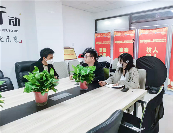 企業(yè)招聘進校園，助力學生高質(zhì)量就業(yè)