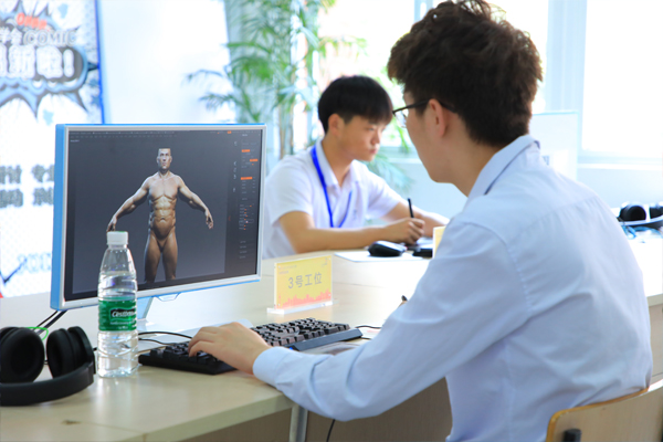 屢創(chuàng)新高！2021年新華學子薪資盤點