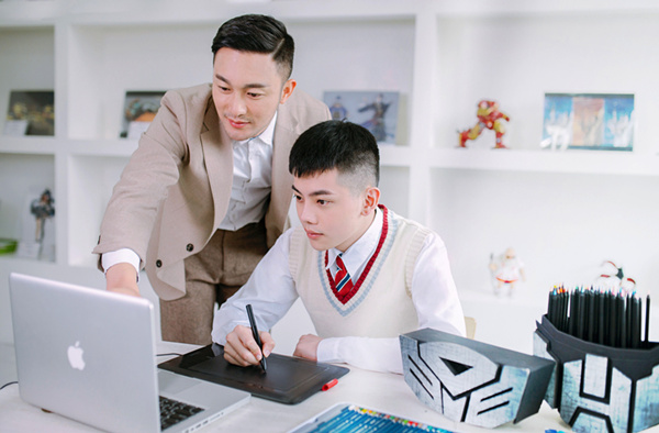 男生學(xué)什么好？來(lái)新華學(xué)互聯(lián)網(wǎng)技術(shù)