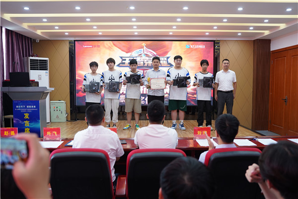 恭喜！我校學(xué)生代表隊(duì)榮獲2023 年“迎亞運(yùn)”新華電腦教育王者榮耀電競(jìng)對(duì)抗賽亞軍